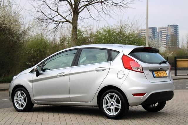 Occasion Ford Fiesta Titanium 125 PK (91 kW) 2013 Grijs Hatchback