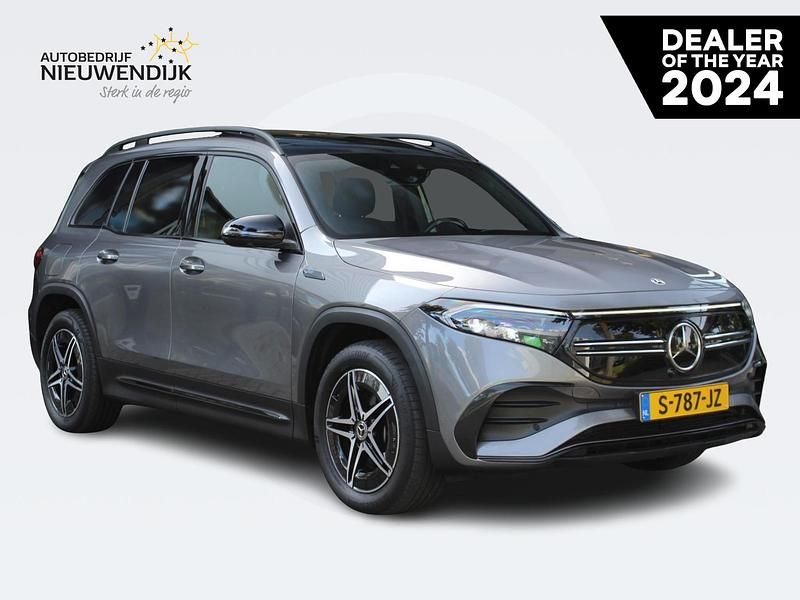 Grijs Gebruikt 2022 Mercedes EQB300 AMG line SUV | € 36.795 - Afbeelding 1/4
