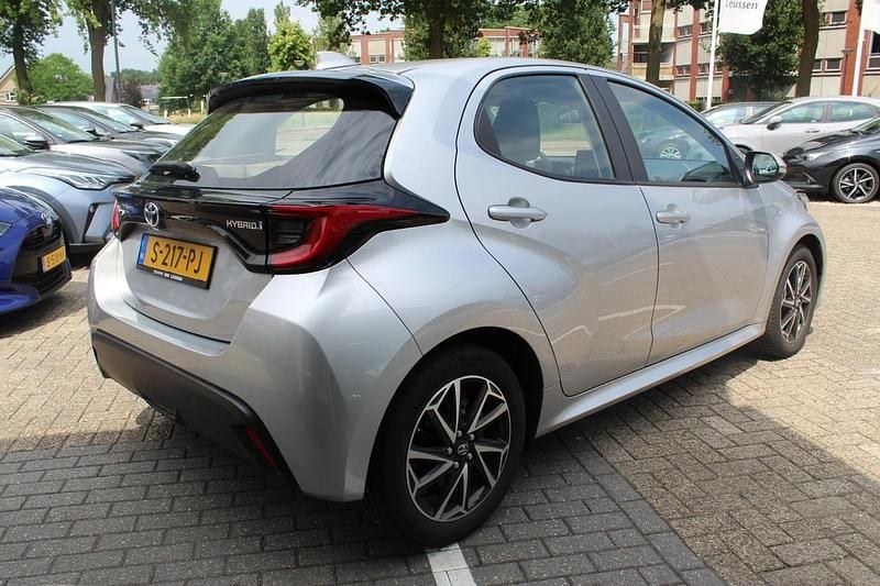 Occasion Toyota Yaris Hybrid 116 PK (85 kW) 2023 Grijs Hatchback