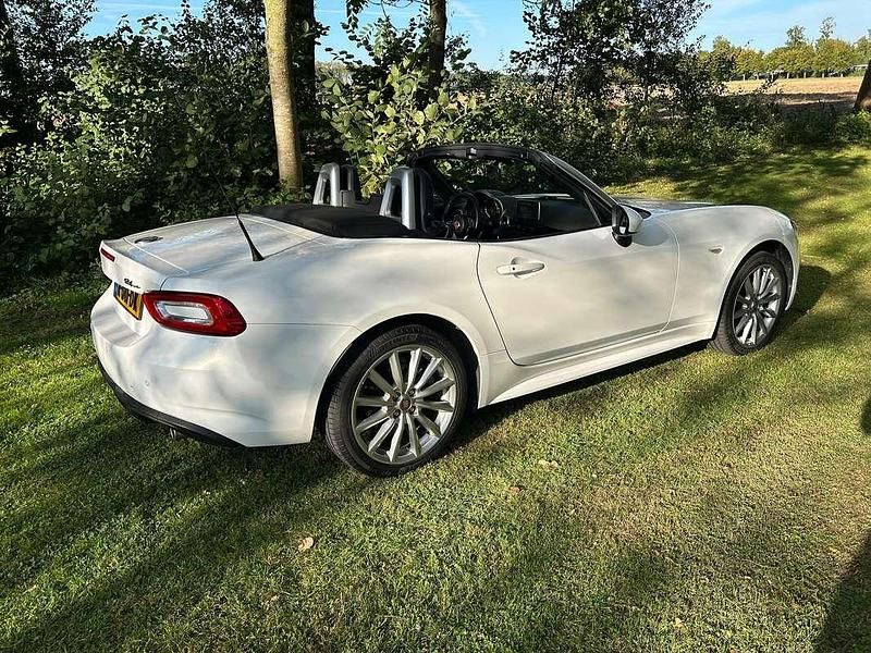Occasion Fiat 124 Spider 140 PK (102 kW) 2016 Cabriolet