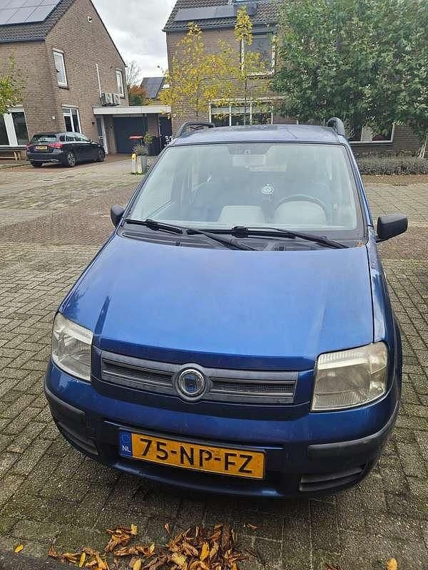Blauw Gebruikt 2004 Fiat Panda Hatchback | € 950 (Goede deal) - Afbeelding 1/4