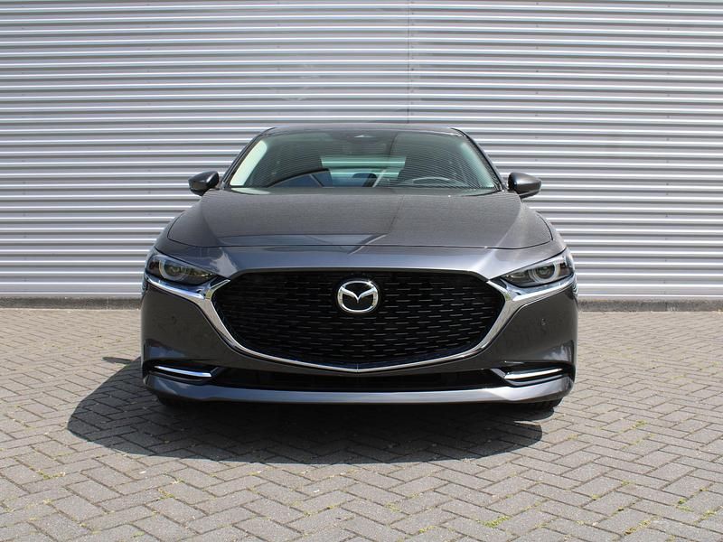 Nieuw Mazda 3 Exclusive-Line 2025 Grijs Sedan