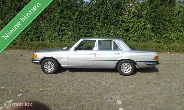 Grijs Gebruikt 1976 Mercedes S280 SE Sedan | € 13.995 - Afbeelding 1/4