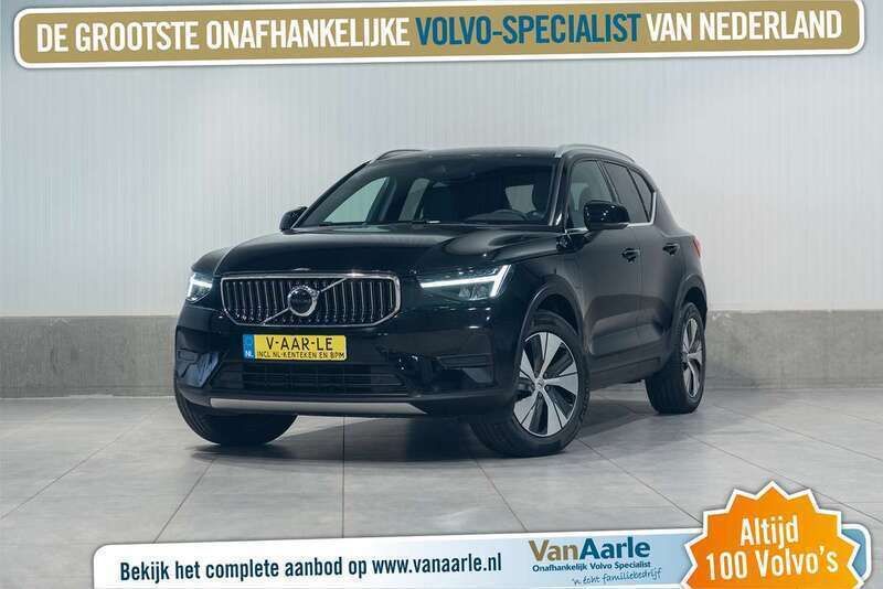 Zwart Gebruikt 2023 Volvo XC40 SUV | € 35.450 (Super prijs) - Afbeelding 1/3