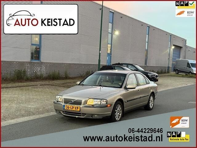 Beige Gebruikt 2003 Volvo S80 Sedan | € 1.500 (Goede deal) - Afbeelding 1/4