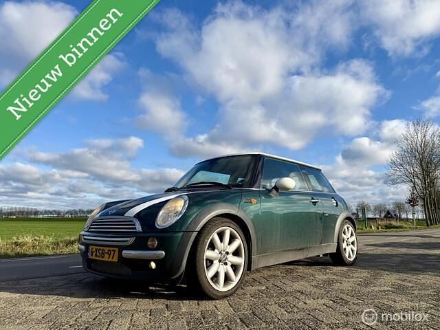 Groen Occasion 2003 Mini Cooper Pepper Hatchback | € 1.995 (Super prijs) - Afbeelding 1/4