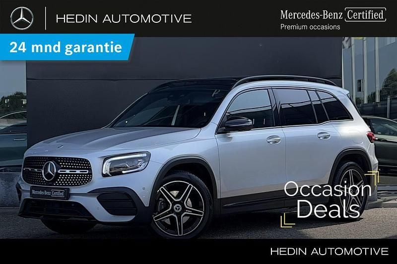 Zilver Occasion 2024 Mercedes GLB180 AMG line SUV | € 57.900 (Duur) - Afbeelding 1/3