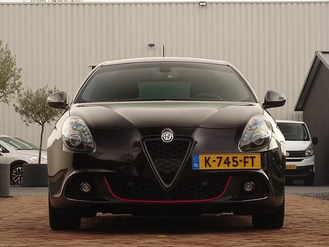 Occasion Alfa Romeo Giulietta Super 150 PK (110 kW) 2016 Zwart Hatchback