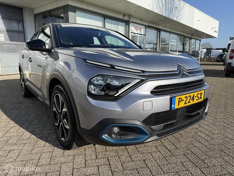Grijs Occasion 2022 Citroën e-C4 Feel SUV | € 15.990 (Goede deal) - Afbeelding 1/4