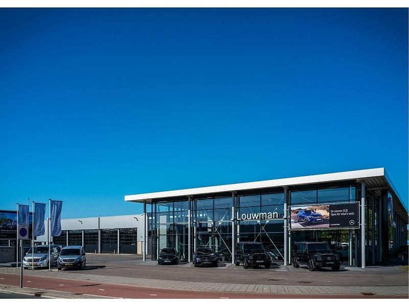 Grijs Occasion 2021 Mercedes B250 Premium Plus MPV | € 34.950 (Duur) - Afbeelding 1/3