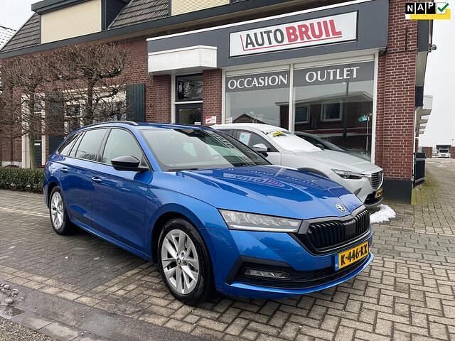 Occasion Skoda Octavia Business Line 110 PK (80 kW) 2021 Blauw Stationwagen