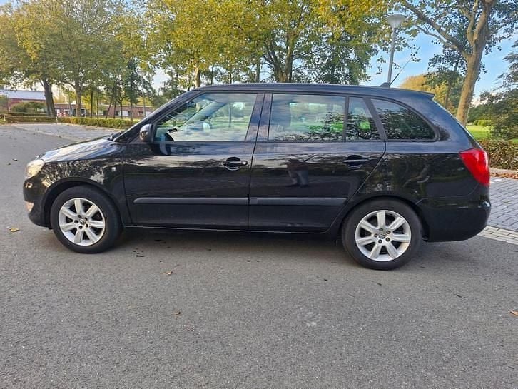 Gebruikt 2010 Skoda Fabia Stationwagen | € 1.985 (Duur) - Afbeelding 1/1