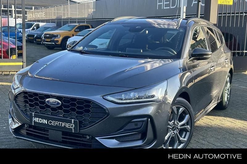 Grijs Gebruikt 2023 Ford Focus ST-Line Stationwagen | € 21.745 (Eerlijke prijs) - Afbeelding 1/4