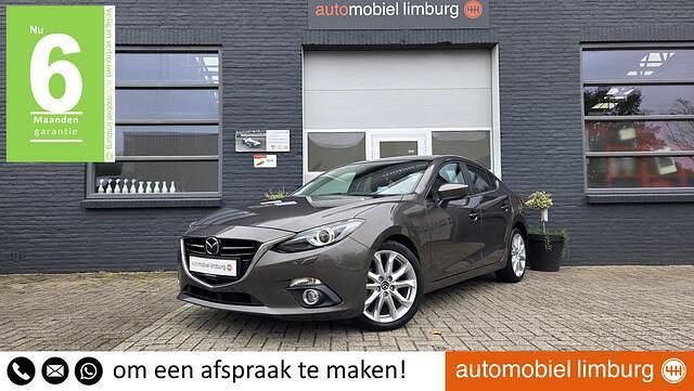 Grijs Gebruikt 2015 Mazda 3 Sports-Line Sedan | € 12.950 (Iets duurder) - Afbeelding 1/4