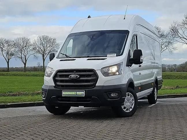 Wit Gebruikt 2024 Ford Transit Trend Van | € 26.450 (Eerlijke prijs) - Afbeelding 1/3