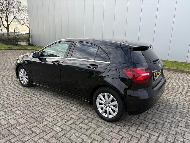 Occasion Mercedes A180 Edition 109 PK (80 kW) 2016 Zwart (metallic) Hatchback
