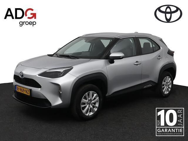 Grijs Gebruikt 2022 Toyota Yaris Cross Active SUV | € 24.950 (Eerlijke prijs) - Afbeelding 1/4