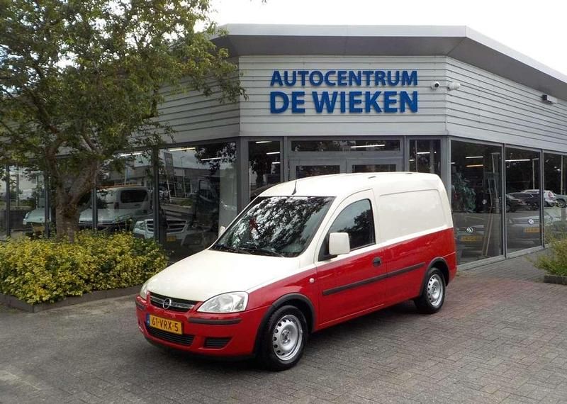 Wit Gebruikt 2008 Opel Combo Comfort MPV | € 1.995 (Eerlijke prijs) - Afbeelding 1/4