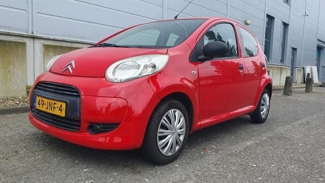Rood Gebruikt 2009 Citroën C1 Hatchback | € 1.299 (Goede deal) - Afbeelding 1/4