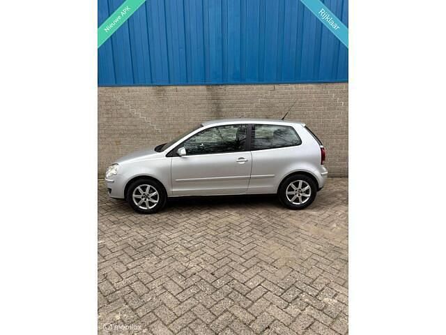 Occasion VW Polo 75 PK (55 kW) 2005 Grijs Hatchback