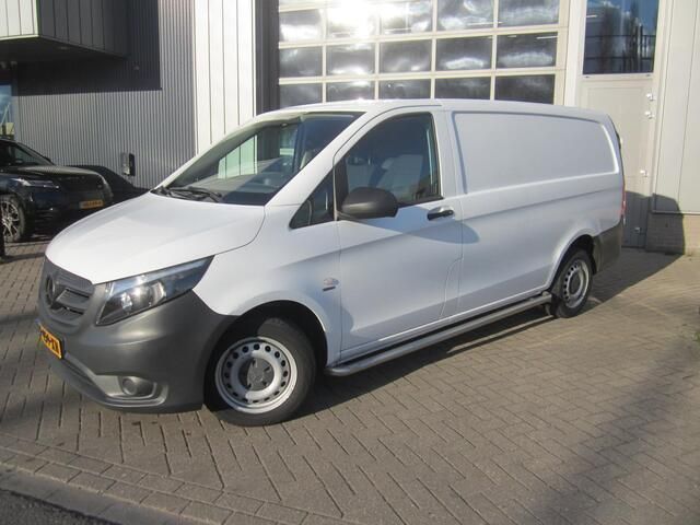 Wit Gebruikt 2019 Mercedes Vito Van | € 13.500 (Super prijs) - Afbeelding 1/4