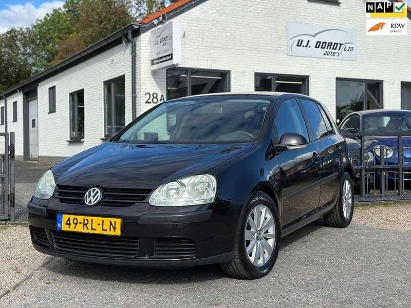 Zwart Gebruikt 2005 VW Golf IV Hatchback | € 4.499 (Duur) - Afbeelding 1/4