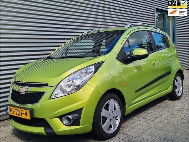 Groen Gebruikt 2012 Chevrolet Spark LT Hatchback | € 2.995 (Eerlijke prijs) - Afbeelding 1/4