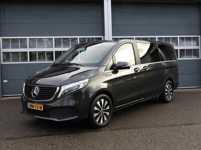 Grijs Gebruikt 2021 Mercedes EQV300 Avantgarde Van | € 37.950 (Super prijs) - Afbeelding 1/4