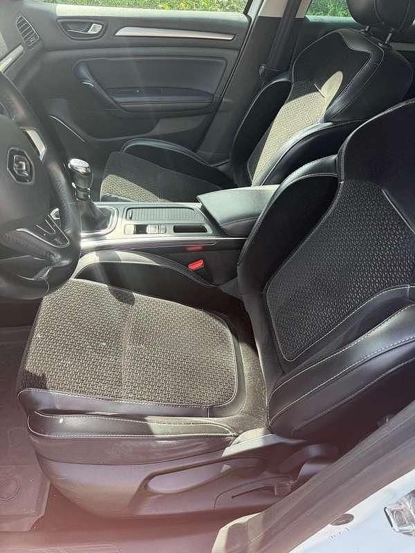 Wit Gebruikt 2018 Renault Mégane IV LIMITED Hatchback | € 9.500 (Goede deal) - Afbeelding 1/4