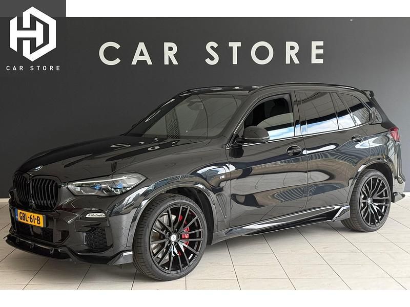 Zwart Gebruikt 2021 BMW X5 Executive SUV | € 69.945 (Duur) - Afbeelding 1/4
