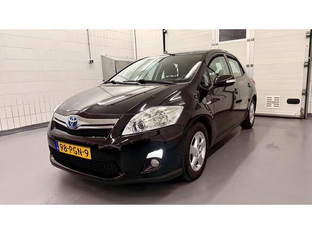 Occasion Toyota Auris 99 PK (72 kW) 2011 Zwart Hatchback