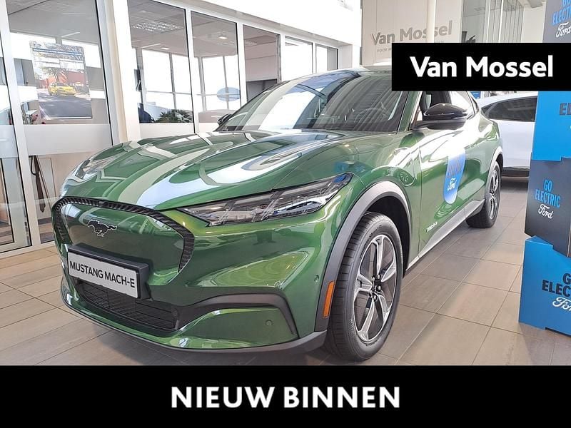 Groen Nieuw 2025 Ford Mustang Mach-E SUV | € 45.970 (Eerlijke prijs) - Afbeelding 1/4
