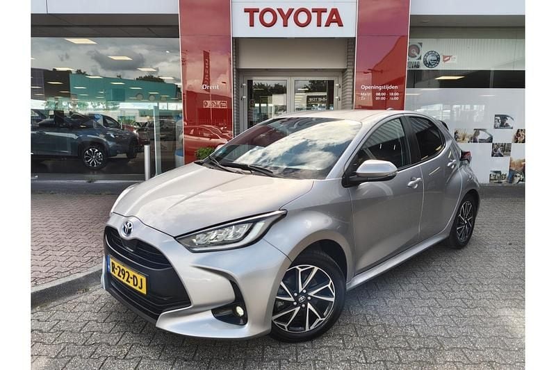 Gebruikt 2022 Toyota Yaris Hybrid | € 20.595 (Super prijs) - Afbeelding 1/1