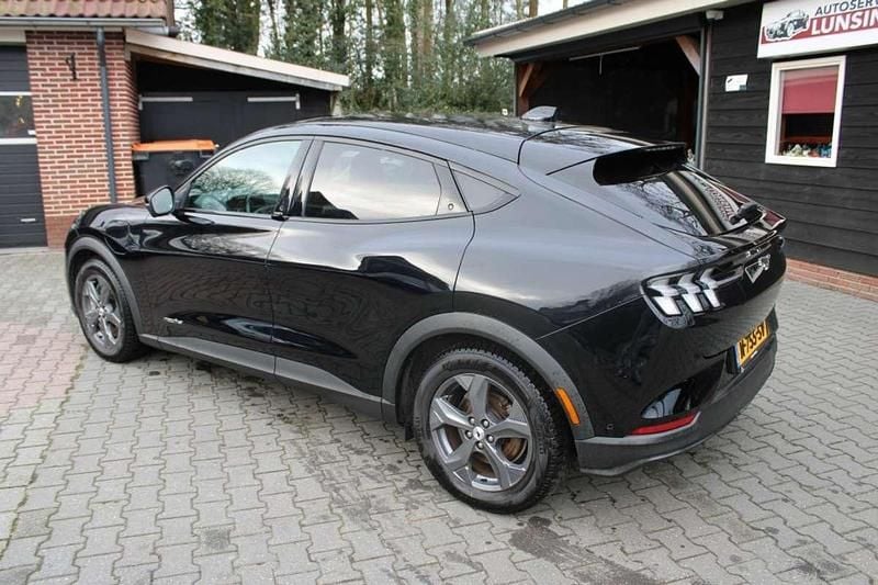 Occasion Ford Mustang Mach-E 202 kW (276 PK) 2021 Zwart SUV