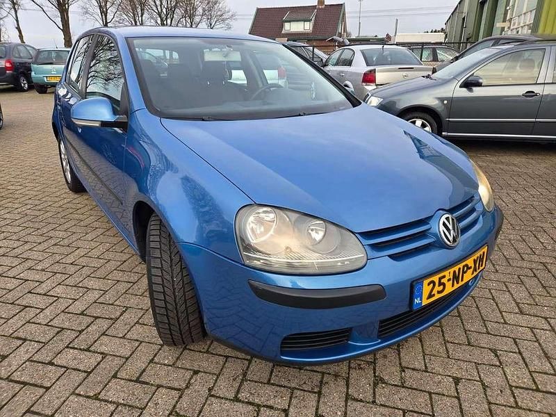 Occasion VW Golf IV Trendline 75 PK (55 kW) 2004 Blauw (metallic) Hatchback