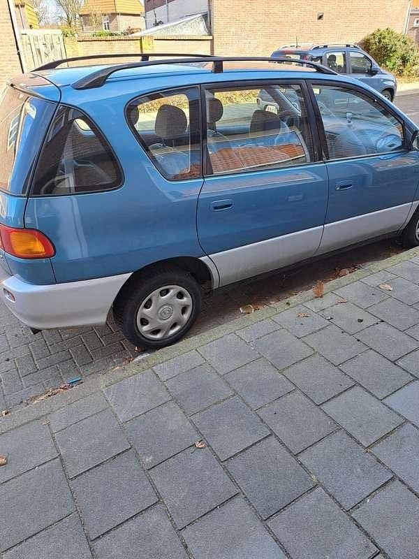 Blauw Occasion 1999 Toyota Picnic MPV | € 5.500 - Afbeelding 1/3