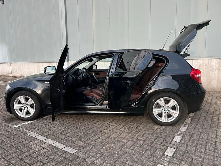 Zwart Occasion 2011 BMW 116 M Sport Hatchback | € 4.999 (Super prijs) - Afbeelding 1/4