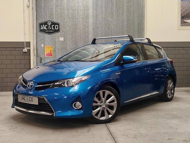 Blauw Gebruikt 2014 Toyota Auris Hybrid Edition Hatchback | € 14.700 (Eerlijke prijs) - Afbeelding 1/4