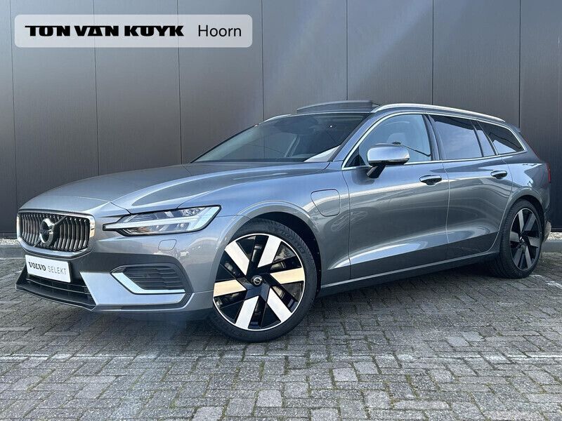 Grijs Gebruikt 2020 Volvo V60 Inscription Stationwagen | € 36.950 (Iets duurder) - Afbeelding 1/4