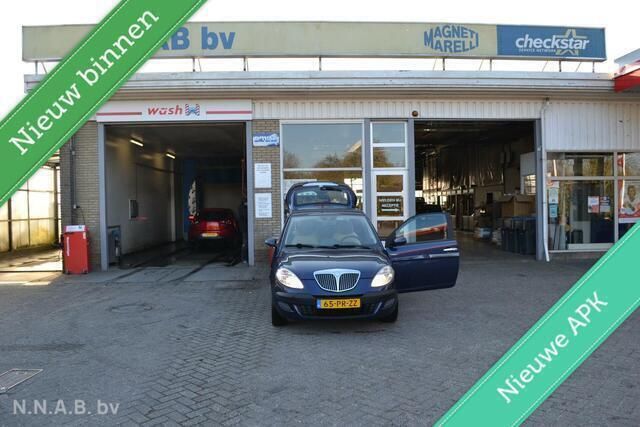 Blauw Gebruikt 2004 Lancia Ypsilon Hatchback | € 2.475 (Eerlijke prijs) - Afbeelding 1/3