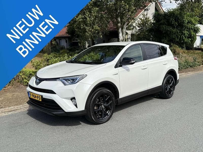 Wit Gebruikt 2017 Toyota RAV4 Hybrid Style SUV | € 21.995 (Eerlijke prijs) - Afbeelding 1/4