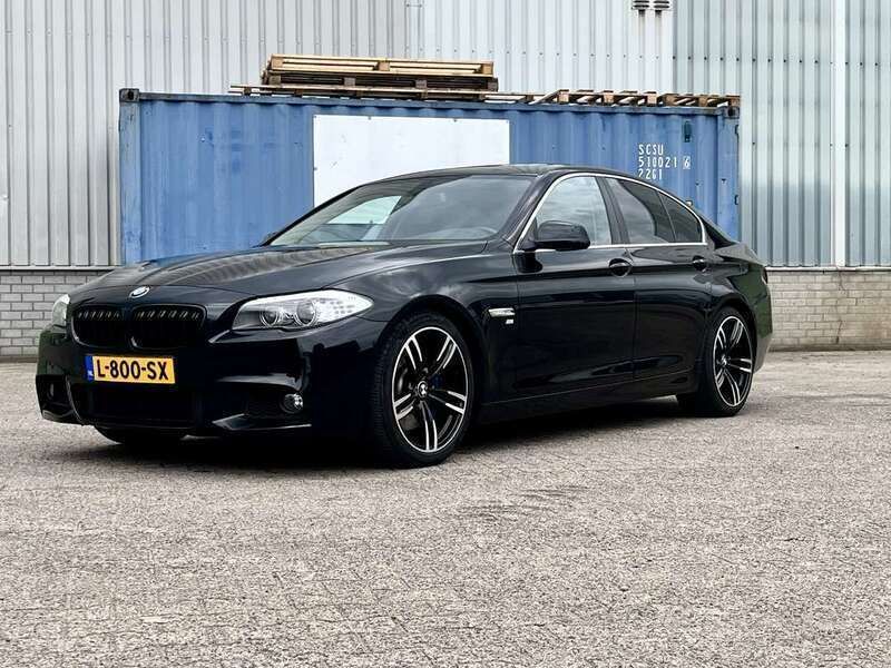 Zwart Gebruikt 2011 BMW 528 Executive Sedan | € 24.000 - Afbeelding 1/4