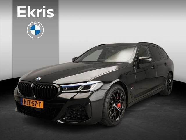 Zwart Gebruikt 2023 BMW 540 M Sport Stationwagen | € 72.900 (Duur) - Afbeelding 1/4