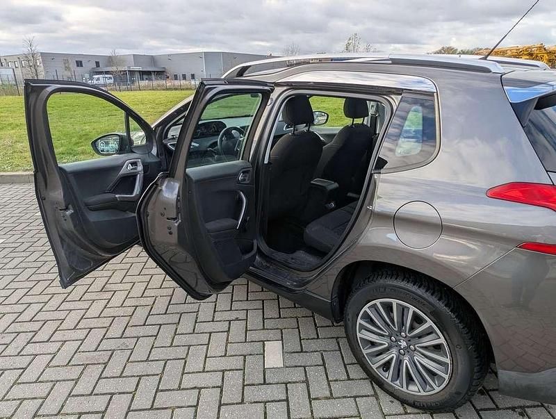 Beige Occasion 2015 Peugeot 2008 Active SUV | € 6.000 (Goede deal) - Afbeelding 1/4