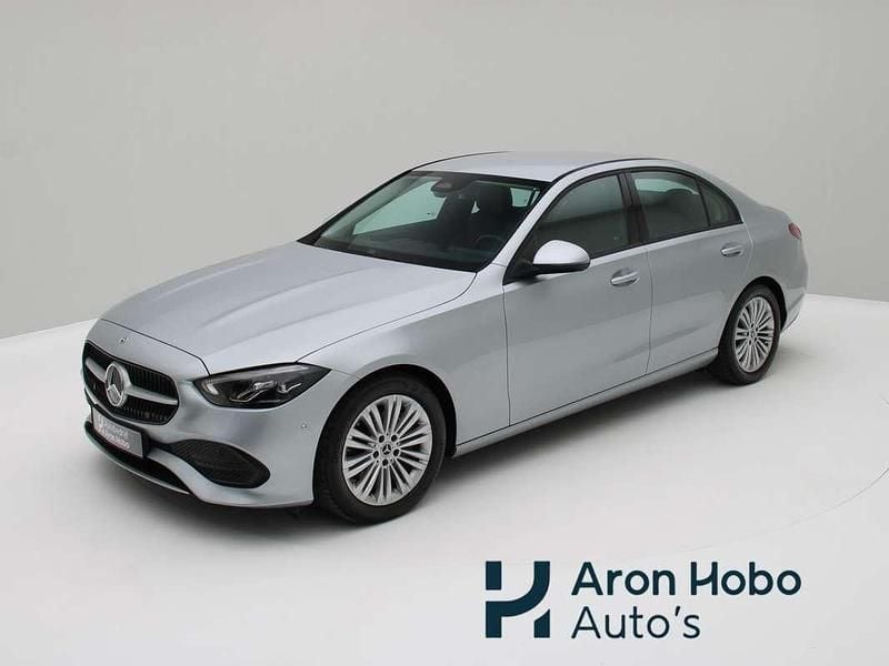 Grijs Gebruikt 2023 Mercedes C180 Avantgarde Sedan | € 39.950 (Super prijs) - Afbeelding 1/4