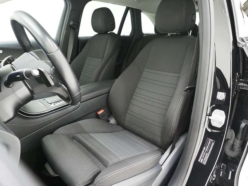 Occasion Mercedes GLC300e Night 320 PK (235 kW) 2020 Zwart SUV