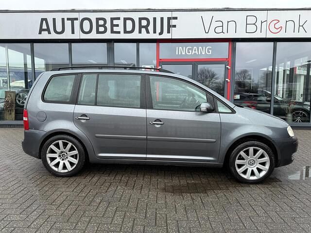 Occasion VW Touran Trendline 150 PK (110 kW) 2004 Grijs (metallic) MPV