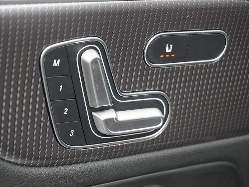 Occasion Mercedes GLA200 Business 163 PK (119 kW) 2020 Zwart SUV