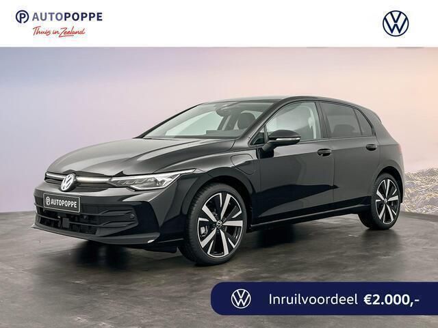 Zwart Nieuw 2025 VW Golf VIII Edition Hatchback | € 43.642 (Eerlijke prijs) - Afbeelding 1/4