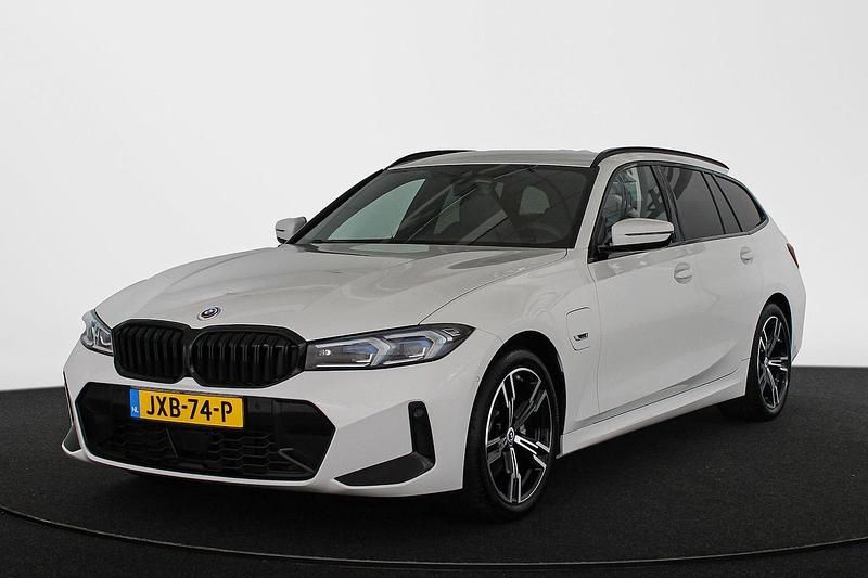 Occasion BMW 330e M Sport 2022 Wit Stationwagen